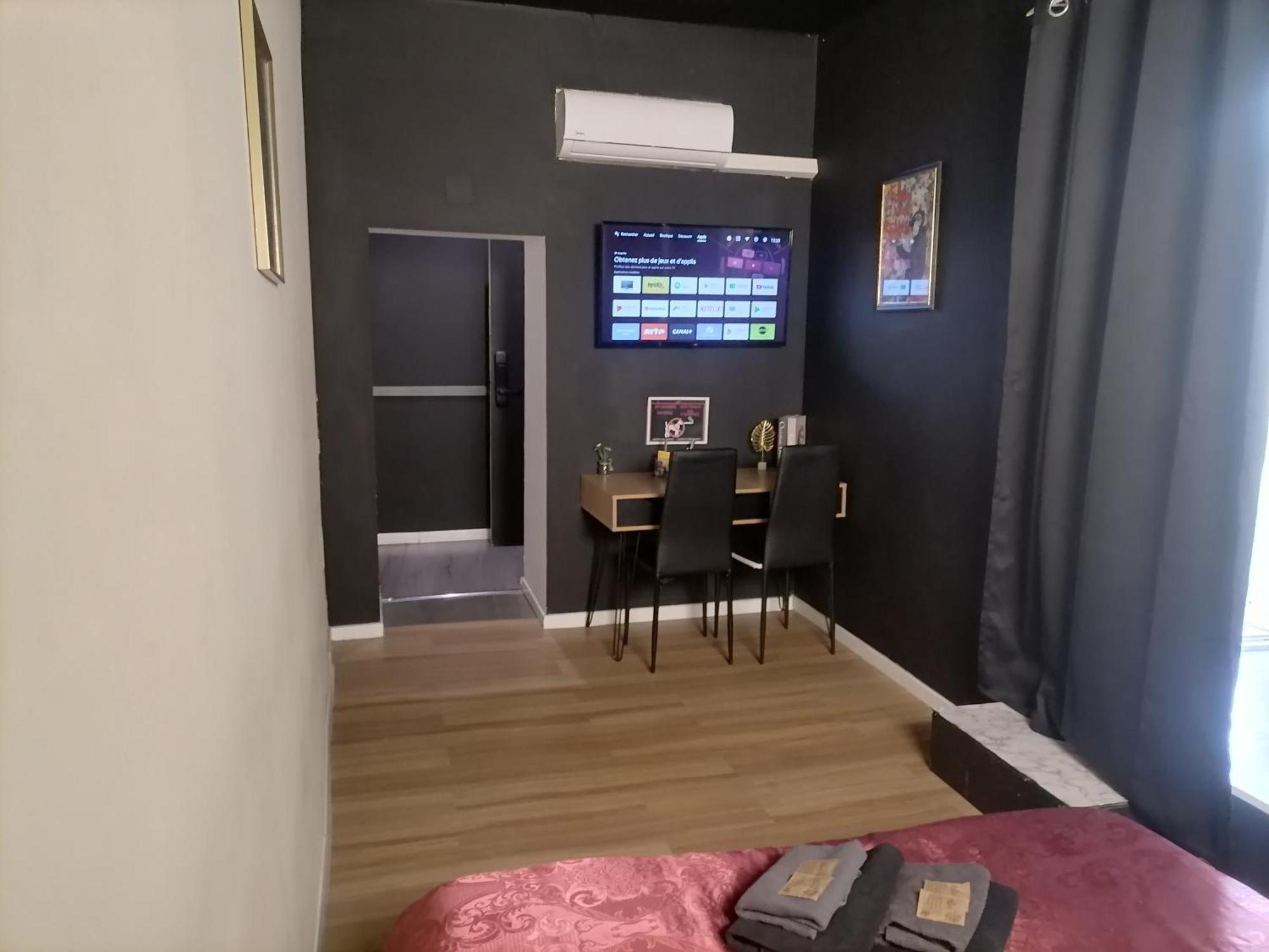 Ferienwohnung Jacuzzi Terrasse Centre Narbonne Exterior foto